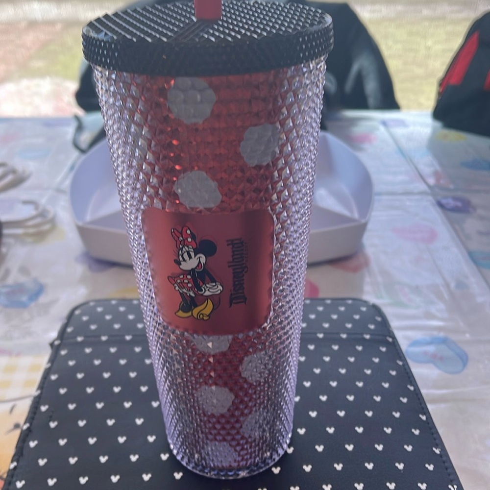 Disney/Starbucks cup with mini mouse Bow topper brand new in a box never used